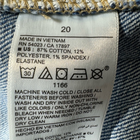 Old Navy High-Waisted OG Jean Shorts -- 3-inch inseam Size 20 NWT - Picture 8 of 8